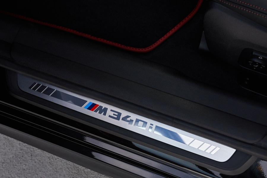 Логотип BMW M340i xDrive Touring (G21) 2019 года  (WW) (фото 43 из 50)